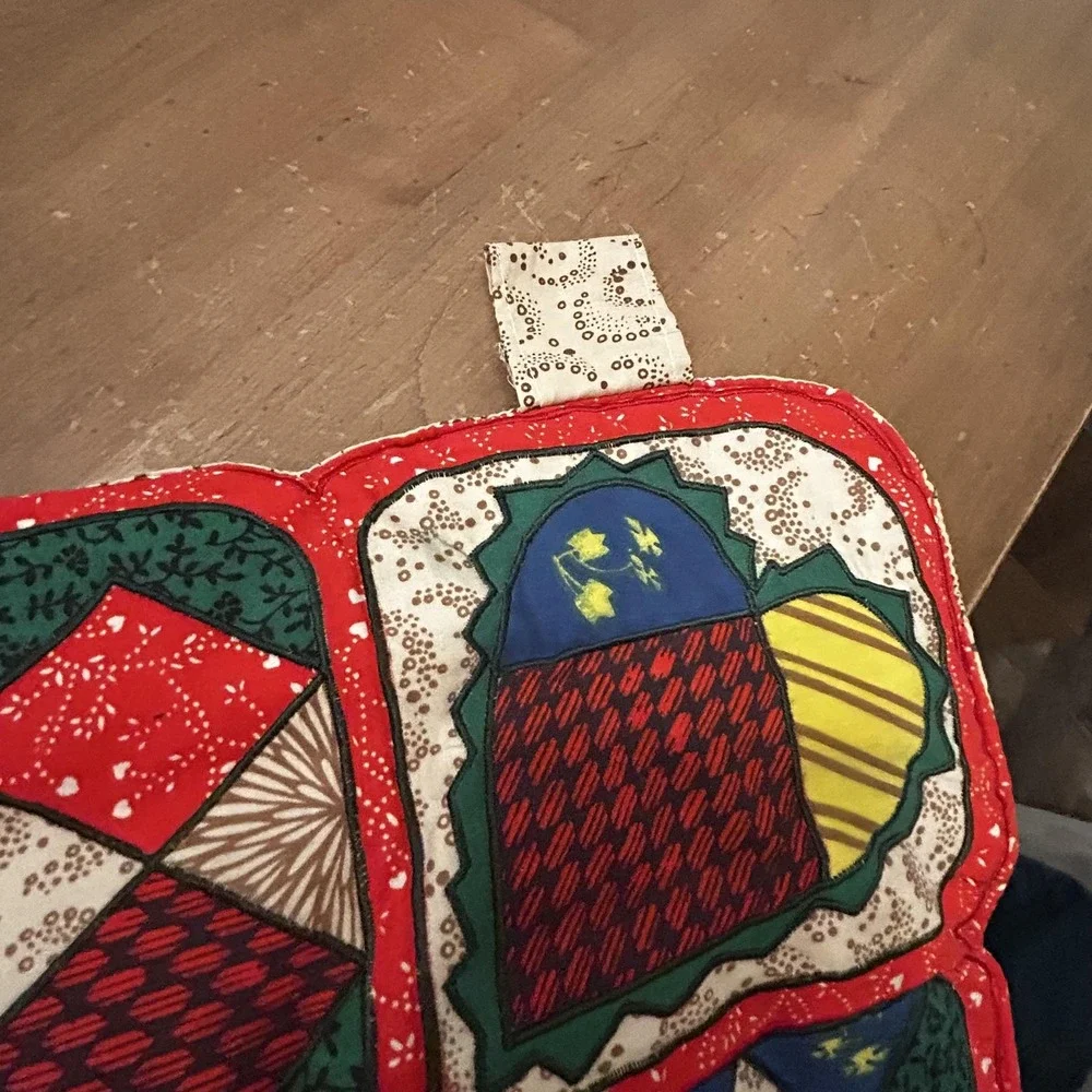 Vintage Midwest Cannon Falls Santa‎ Quilt Wall Hanging 43x30 USA Home Heart Xmas